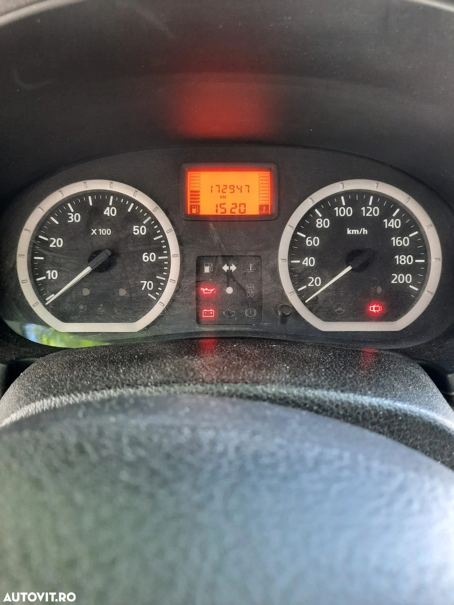 Dacia Logan 1.6 MPI Ambition - 9