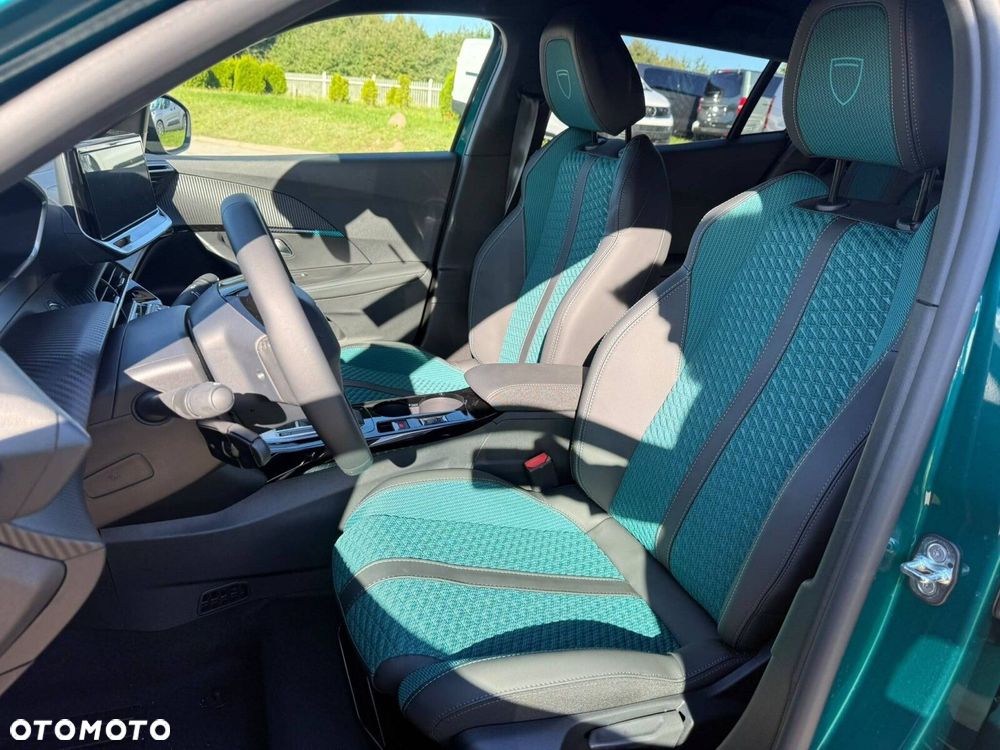 Peugeot 2008 PureTech mHEV Envy e-DCS6 - 26