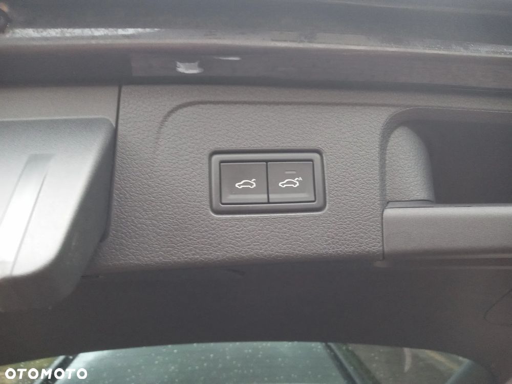 Volkswagen Passat 2.0 TSI Business DSG - 33