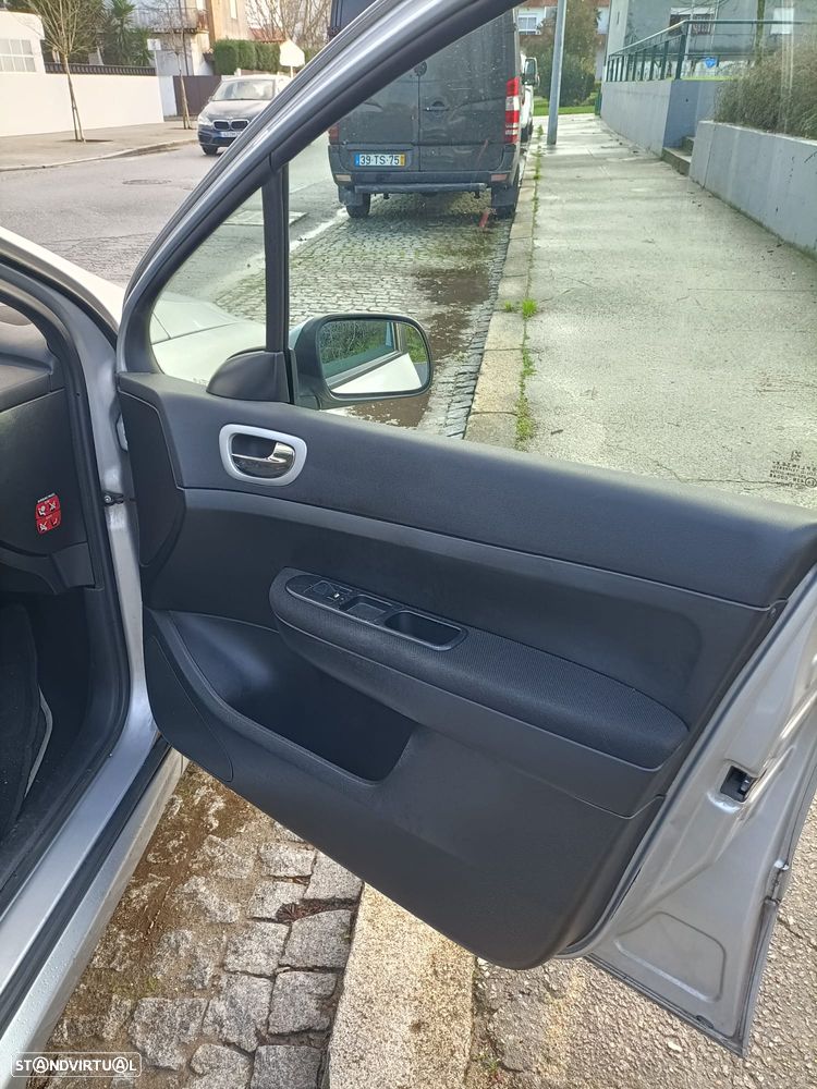 Peugeot 807 2.0 HDi Navteq - 7