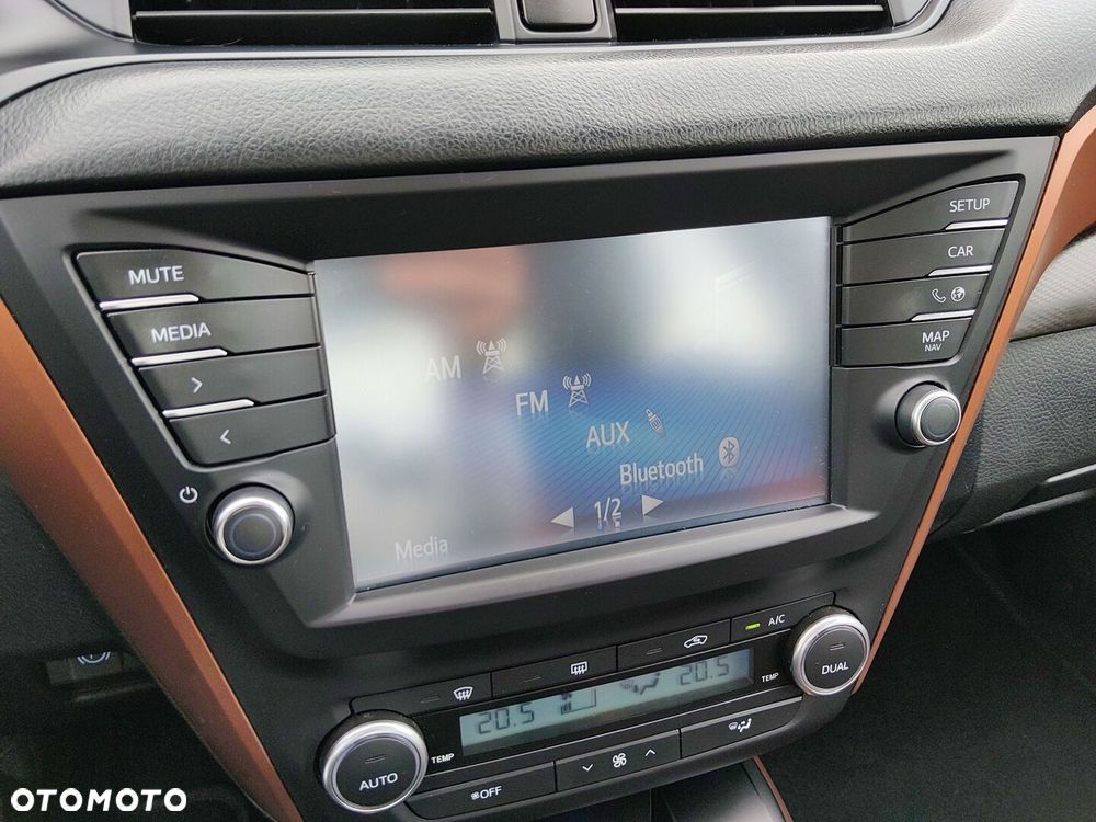 Toyota Avensis - 23