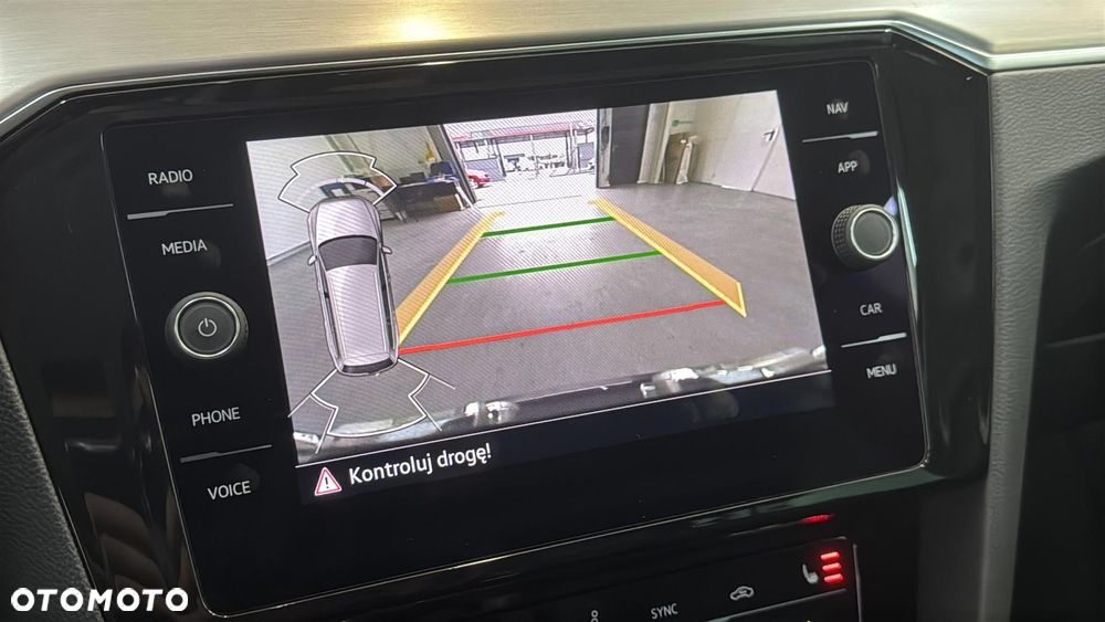 Volkswagen Passat 2.0 TDI EVO Elegance DSG - 26