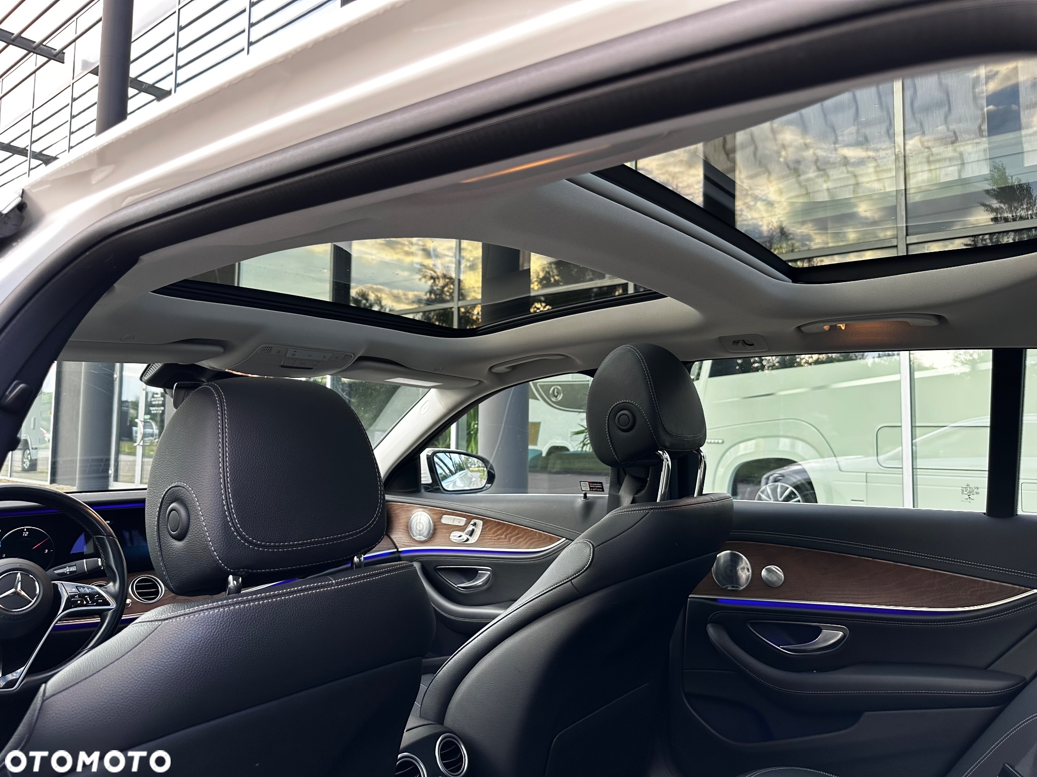 Mercedes-Benz Klasa E 220 d 4-Matic AMG/Avantgarde - 10