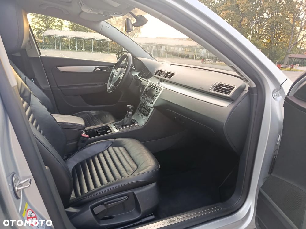 Volkswagen Passat 2.0 TDI Comfortline - 7