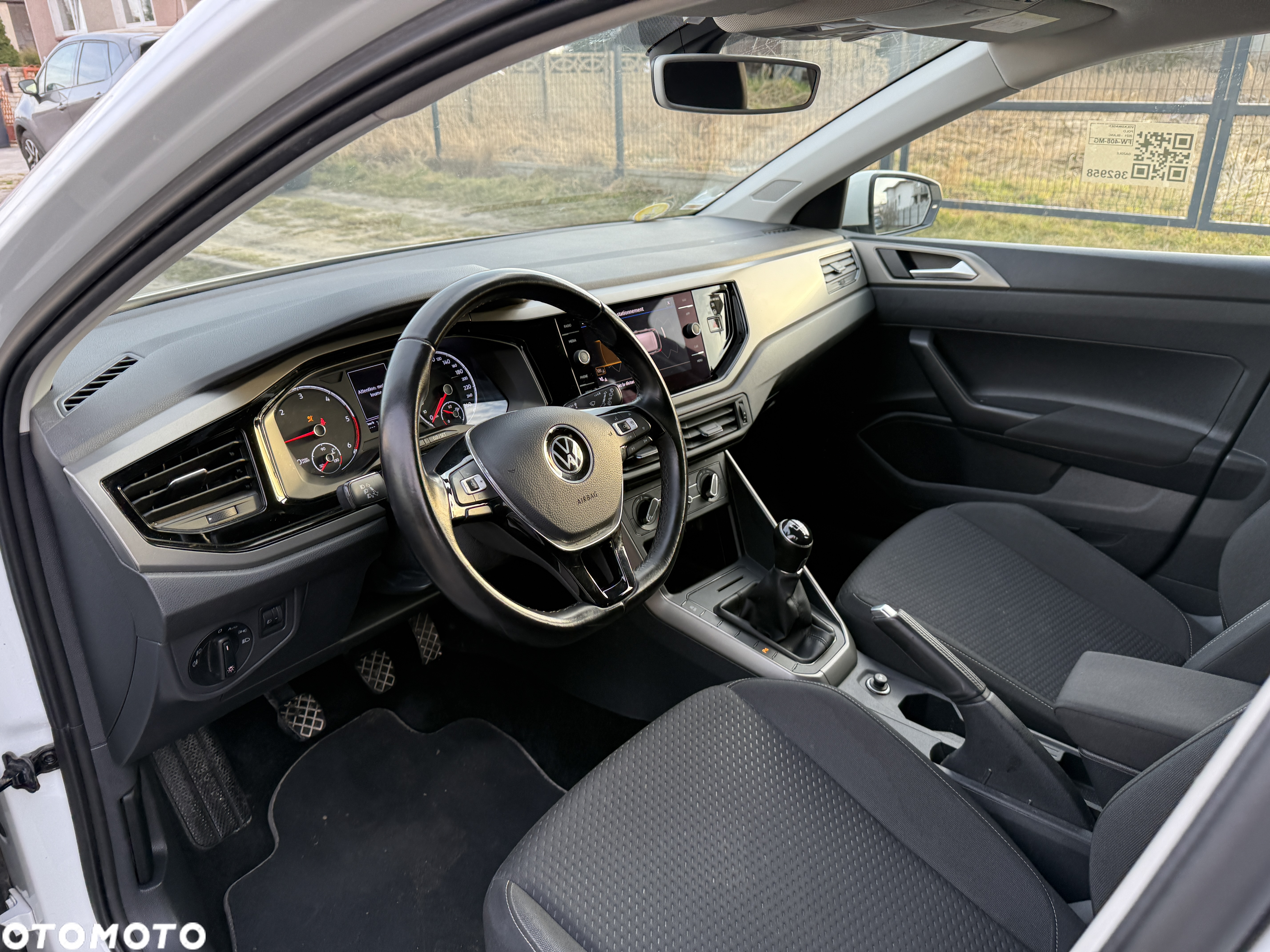Volkswagen Polo 1.6 TDI SCR Comfortline - 11