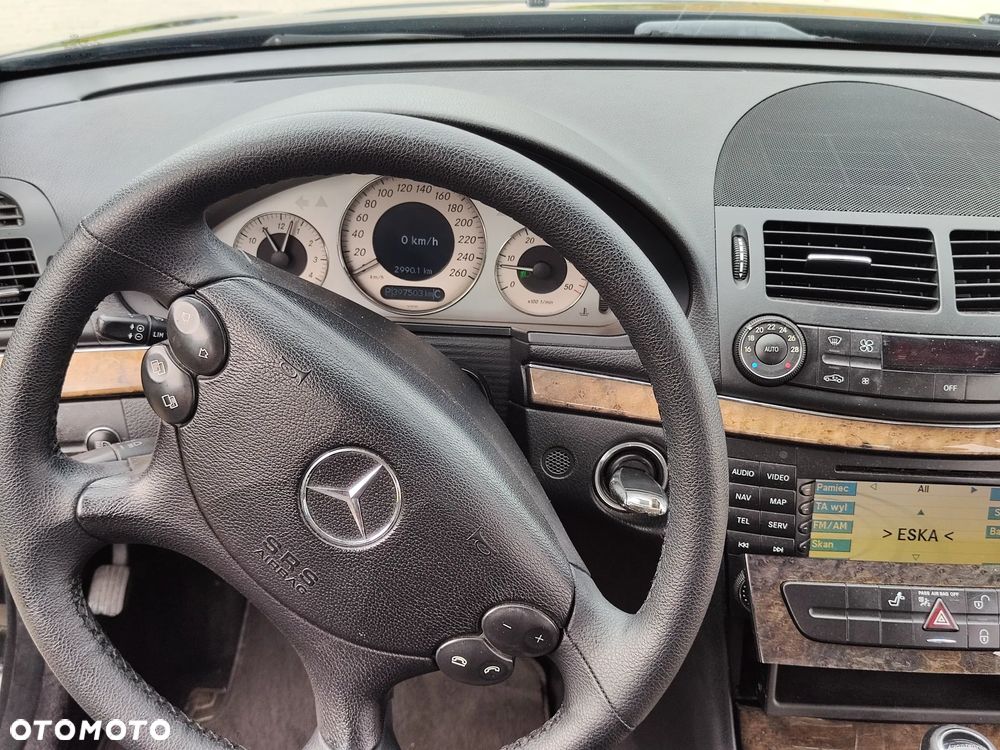 Mercedes-Benz Klasa E - 29