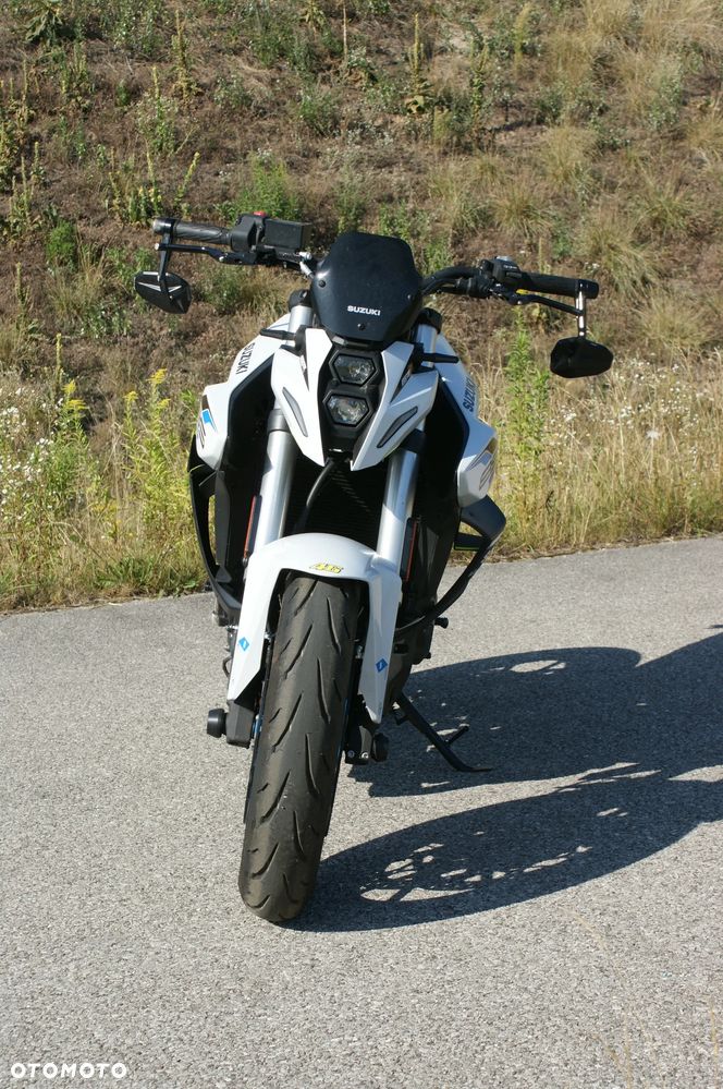 Suzuki GSX - 5