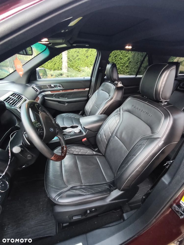 Ford Explorer - 14