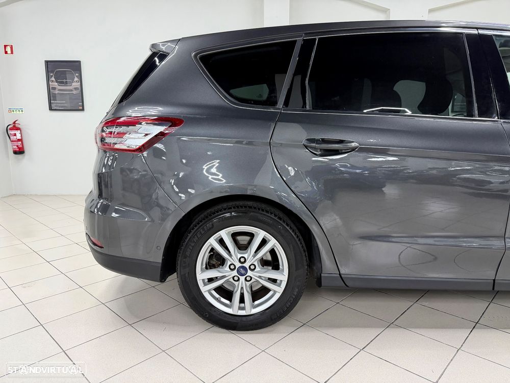 Ford S-Max 2.0 TDCi Titanium - 4