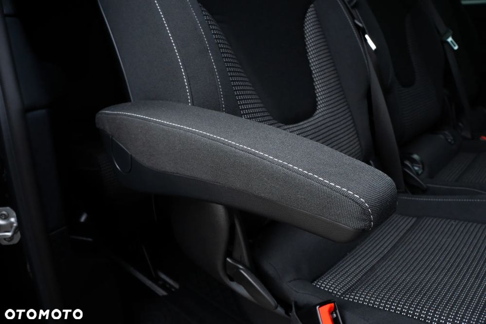 Mercedes-Benz Klasa V 250 d 9G-Tronic (d³ugi) - 21