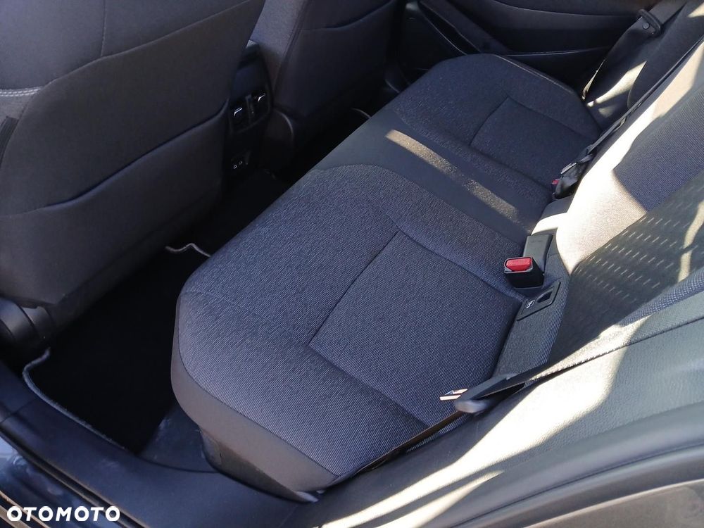 Toyota Corolla 1.8 Hybrid Comfort - 40