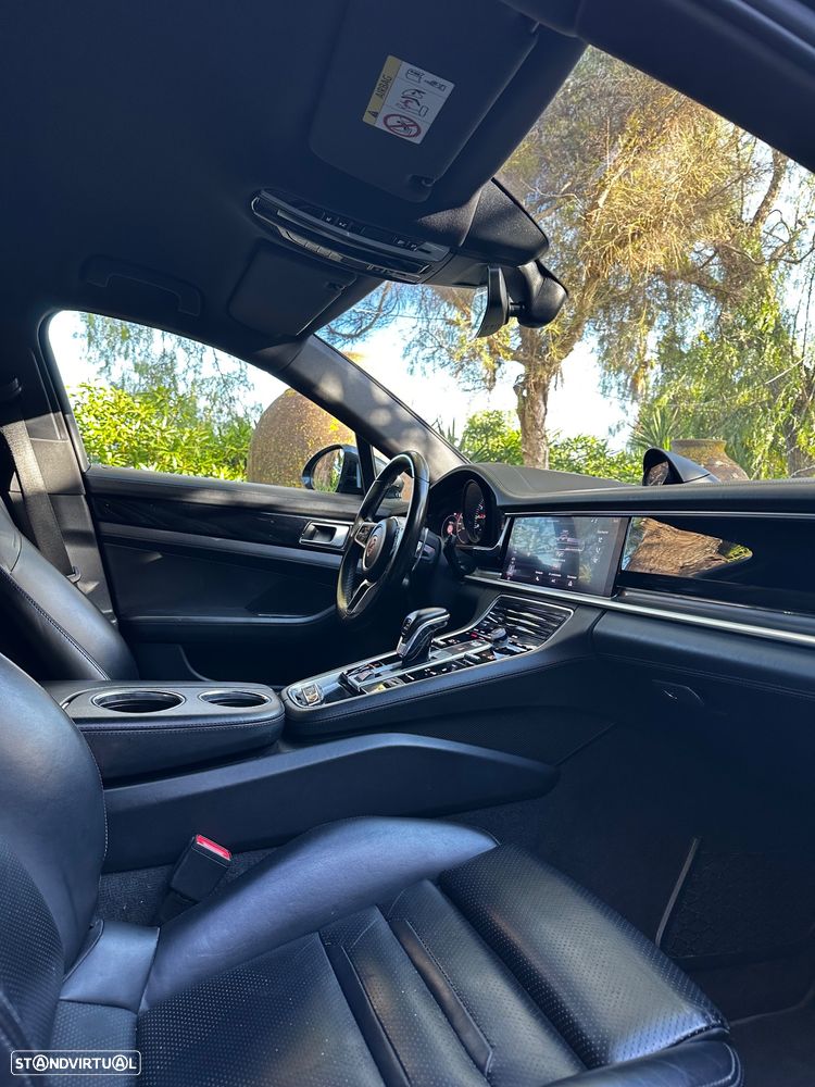 Porsche Panamera 4 E-Hybrid Edition 10 Anos - 22