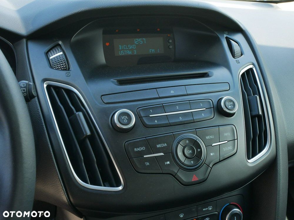 Ford Focus 1.0 EcoBoost Trend Edition - 19