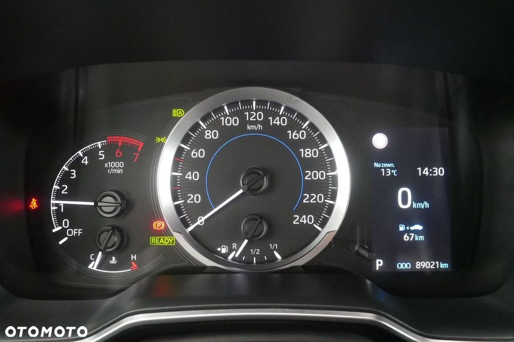 Toyota Corolla 1.8 Hybrid Active - 9