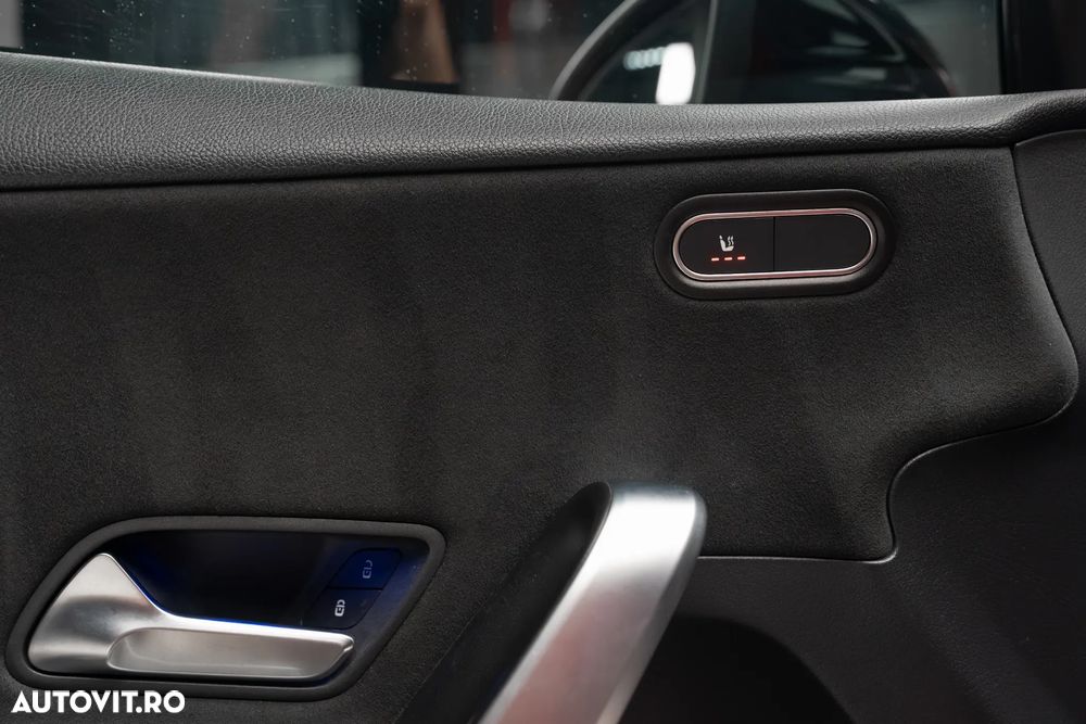MERCEDES-BENZ A-Class 2018 — imagine 12
