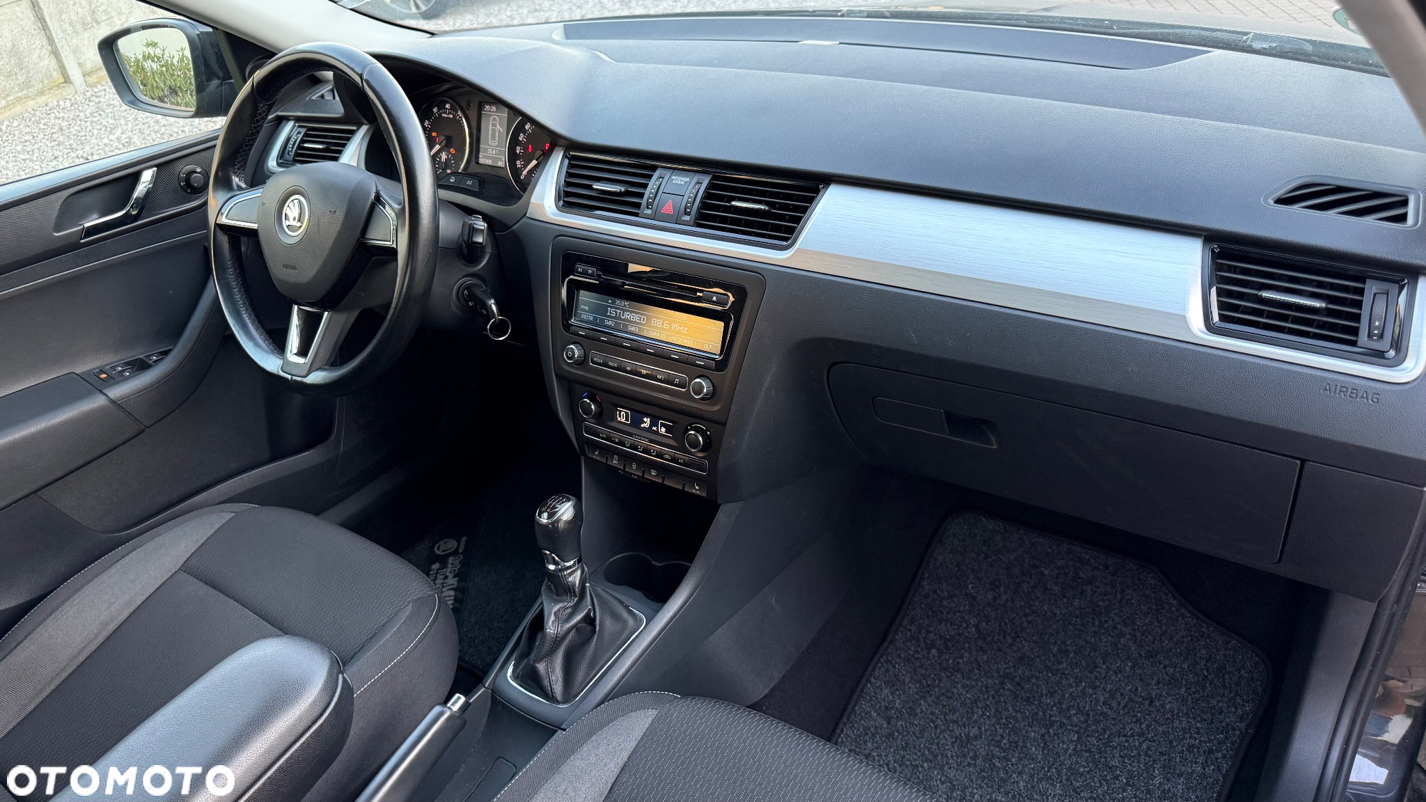 Skoda RAPID 1.2 TSI Edition - 17