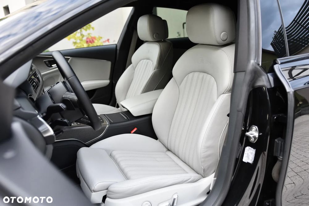 Audi A7 Sportback - 13