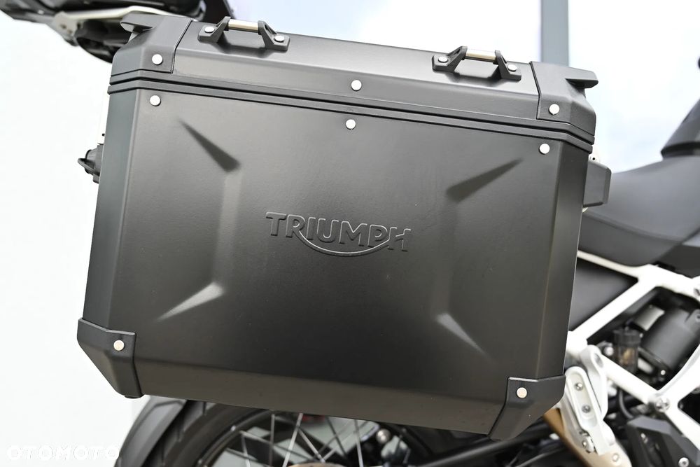 Triumph Tiger - 16