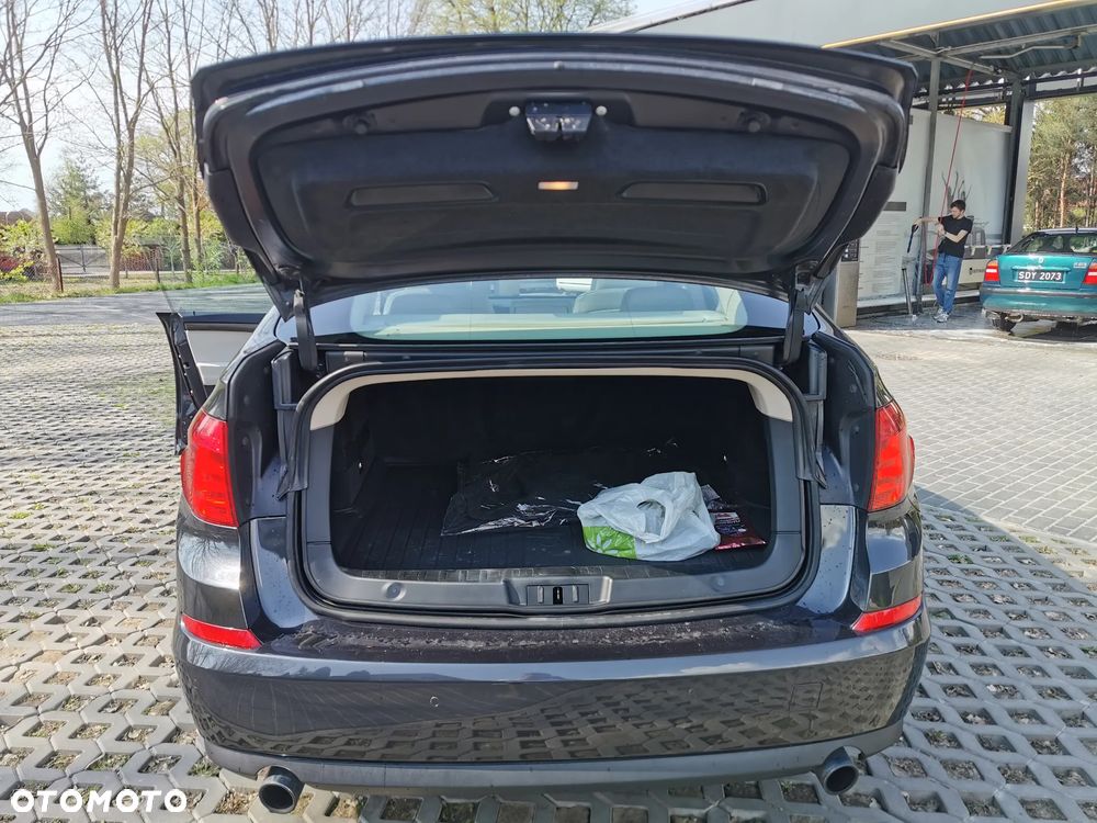 BMW 5GT 535i Luxury Line - 12