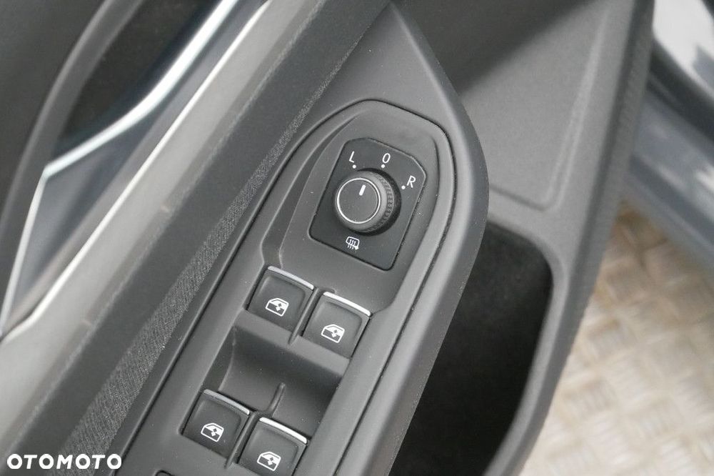 Volkswagen Golf Variant 2.0 TDI Life - 23