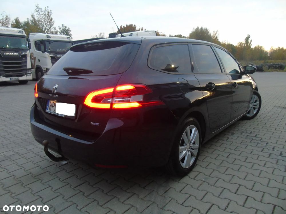 Peugeot 308 1.6 BlueHDi Business Line S&S - 11