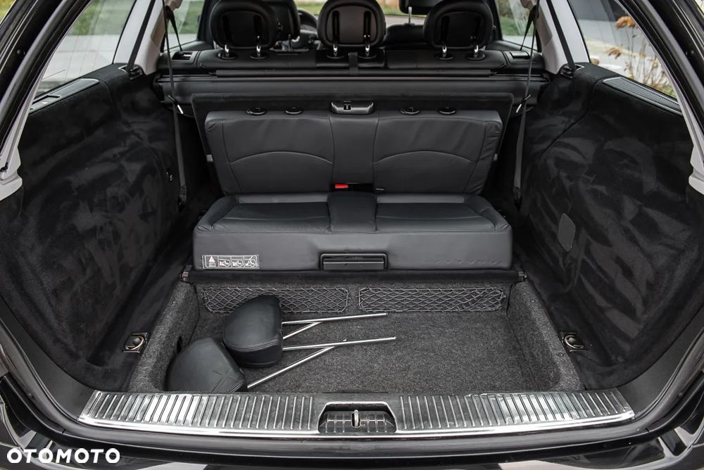 Mercedes-Benz Klasa E 320 CDI 4-Matic Avantgarde - 30