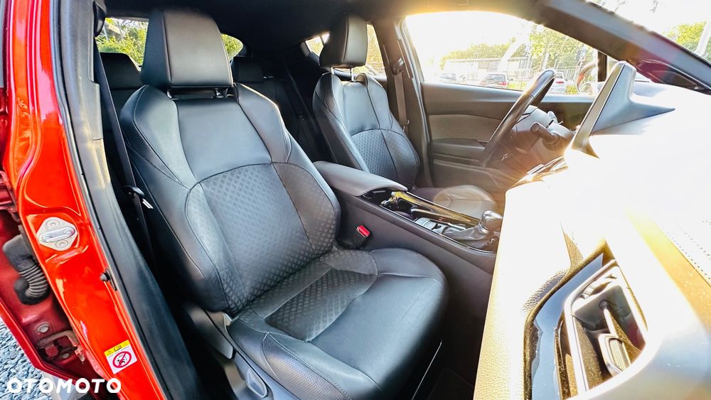 Toyota C-HR 2.0 Lounge - 34