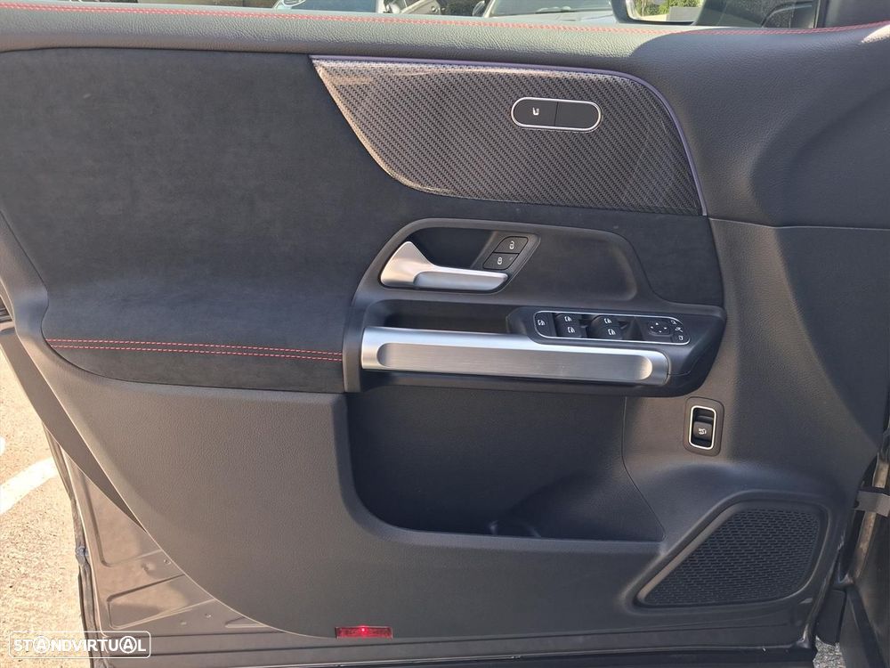 Mercedes-Benz GLB 180 d AMG Line - 9