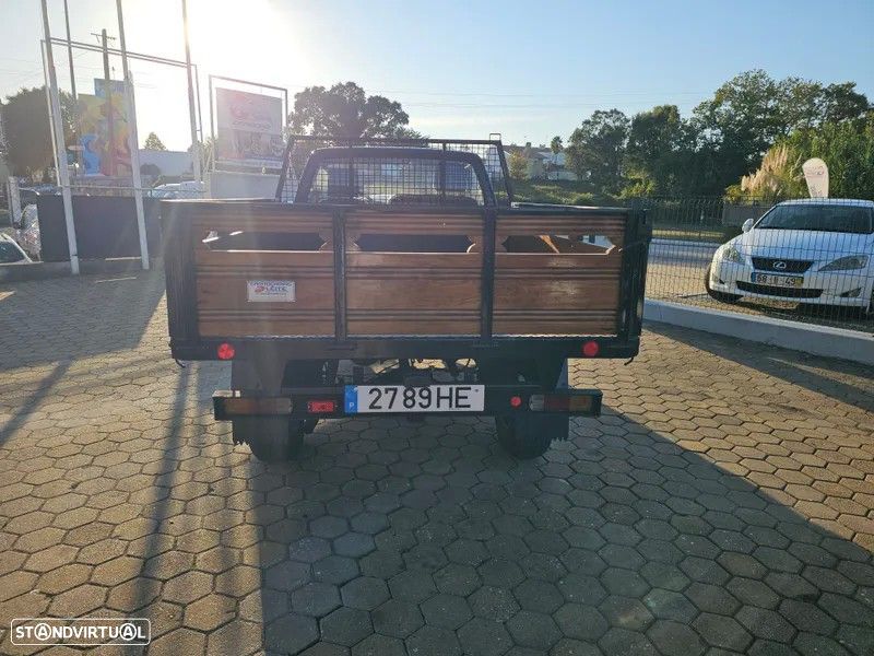 Toyota Hilux 2.4 D LN105L Cx Madeira - 6