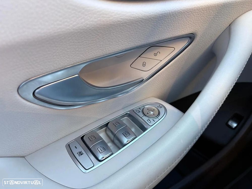 Mercedes-Benz E 220 d AMG Line Aut. - 35