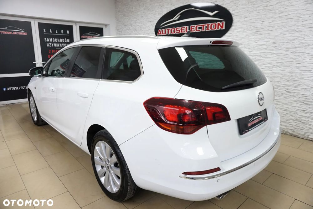 Opel Astra 1.4 Turbo Cosmo - 9