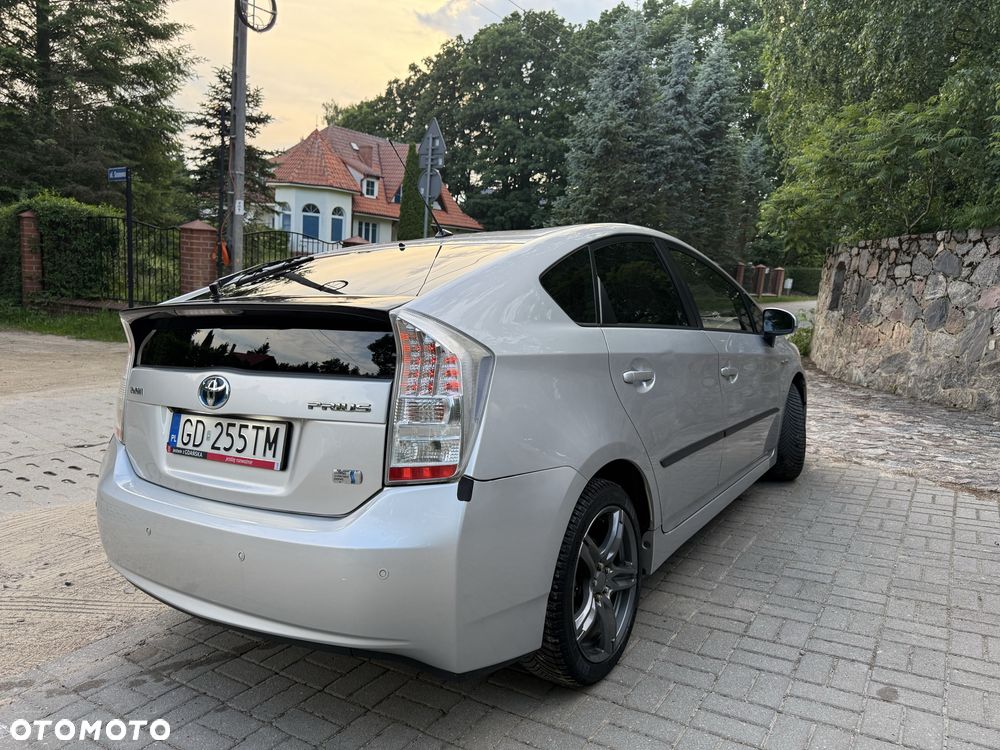 Toyota Prius - 5