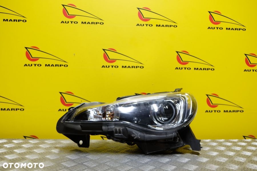SUBARU BRZ 2012- REFLEKTOR LAMPA XENON LEWA USA - 2