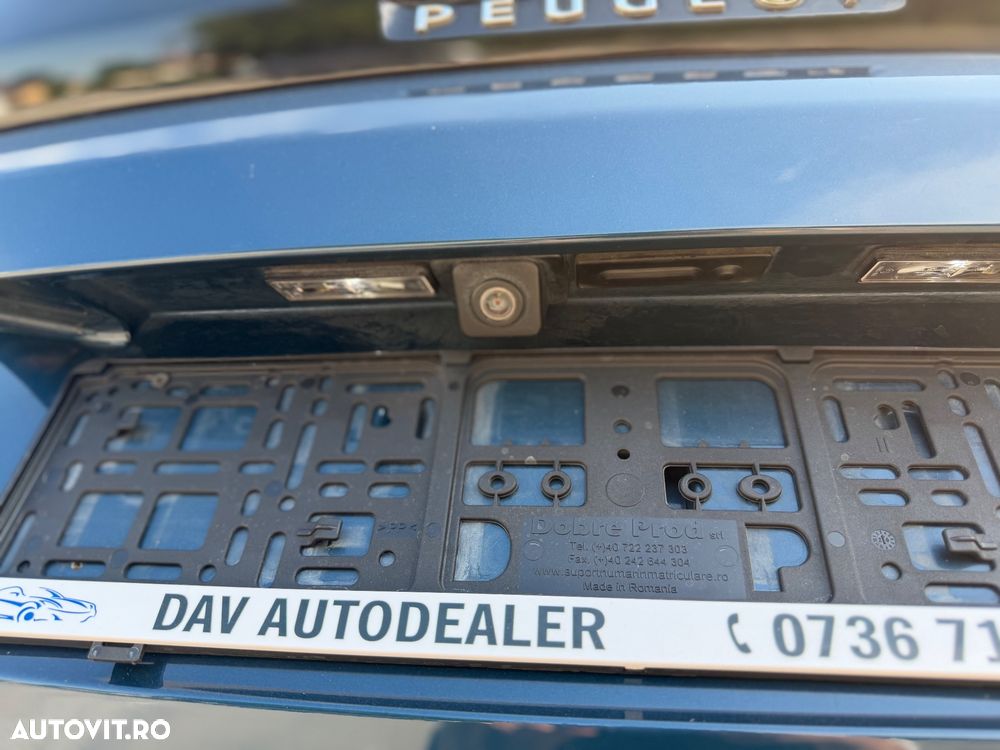 Peugeot 3008 225 e-EAT8 Allure - 22