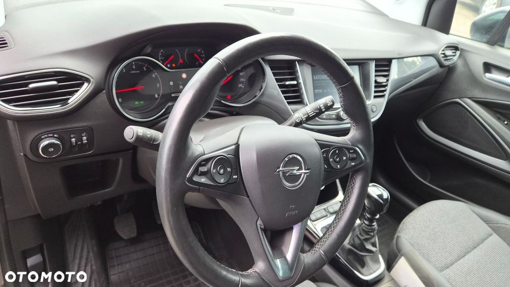 Opel Crossland - 13