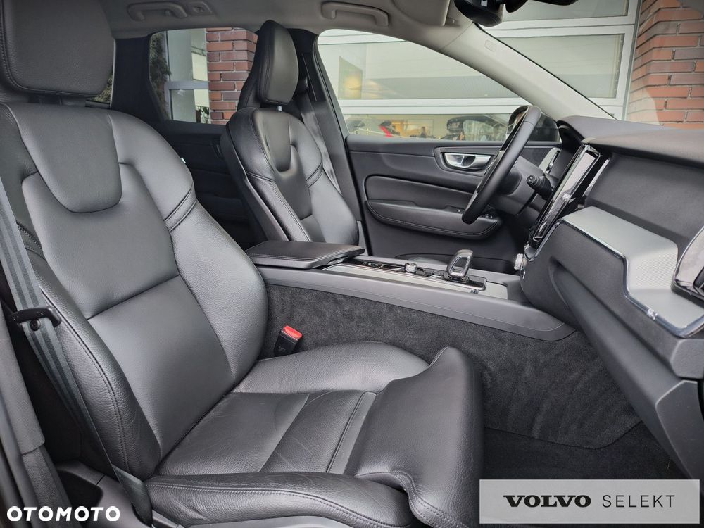 Volvo XC 60 - 24