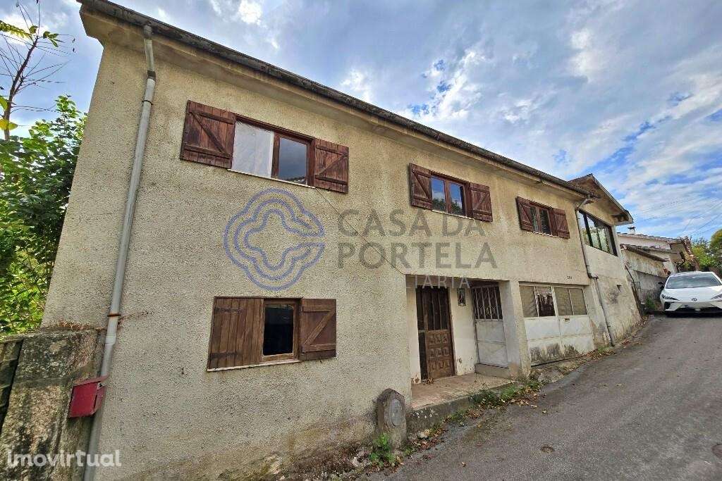 Moradia Individual junto ao centro de Ronfe em Guimarães - Grande imagem: 3/19