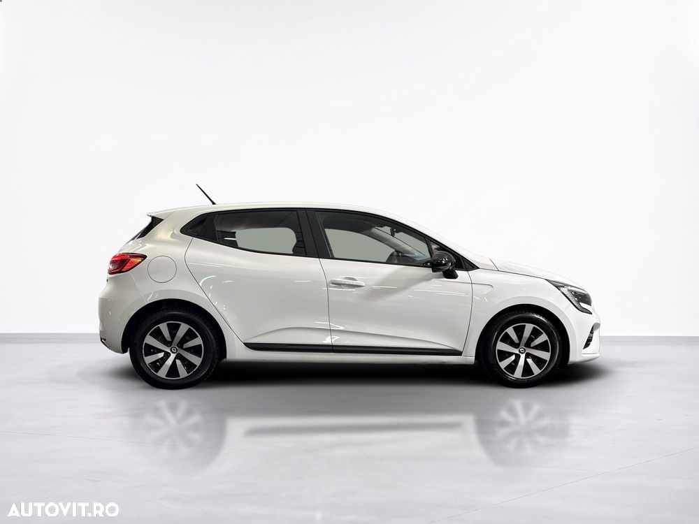Renault Clio - 7