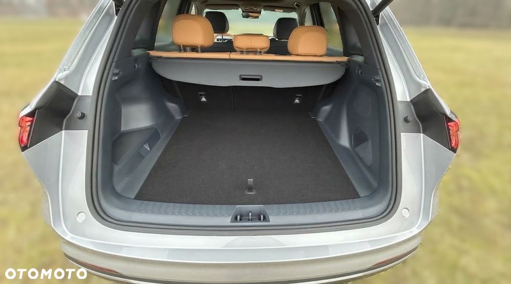 Geely Starray EM-i 1.5 PHEV Max - 9