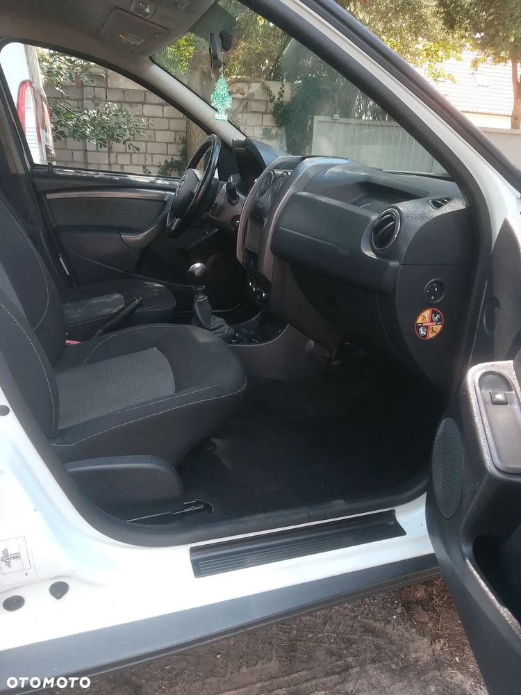 Dacia Duster 1.5 dCi Celebration S&S EU6 - 11