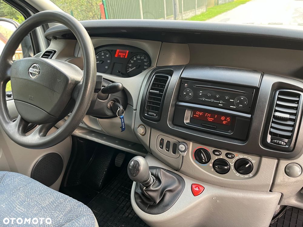 Renault TRAFIC - 9