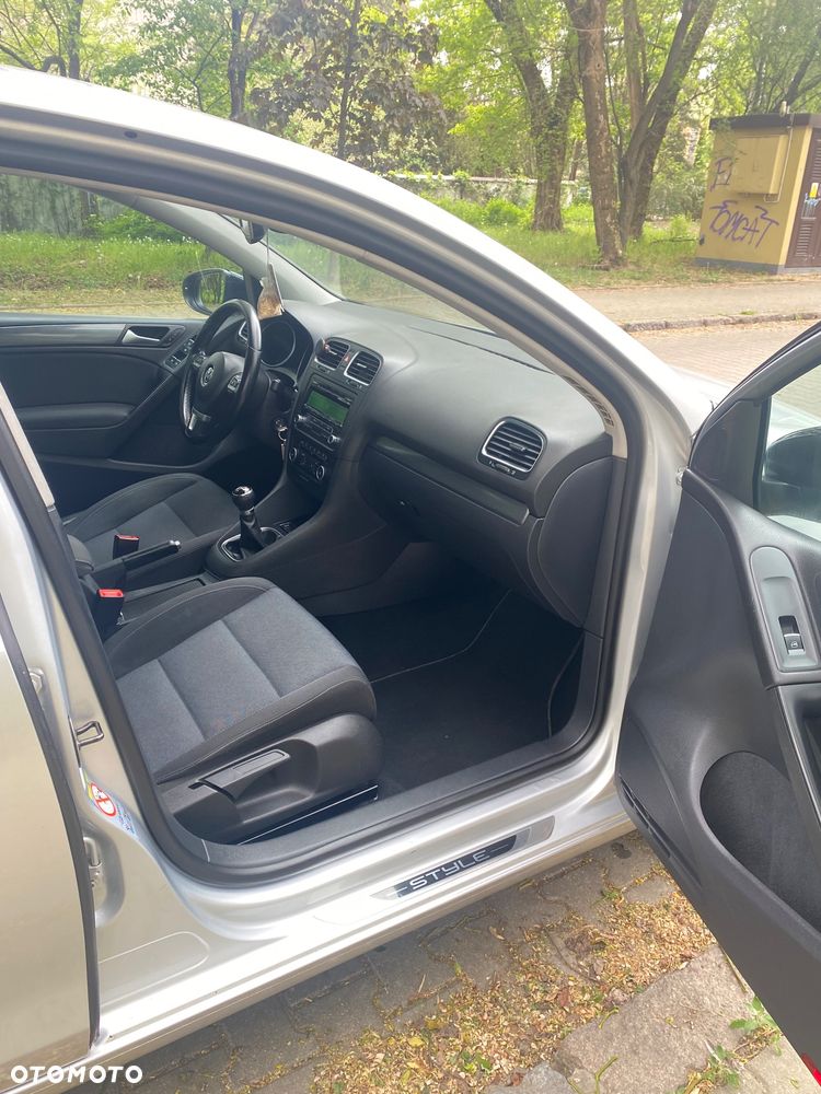 Volkswagen Golf 1.6 TDI DPF Style - 9