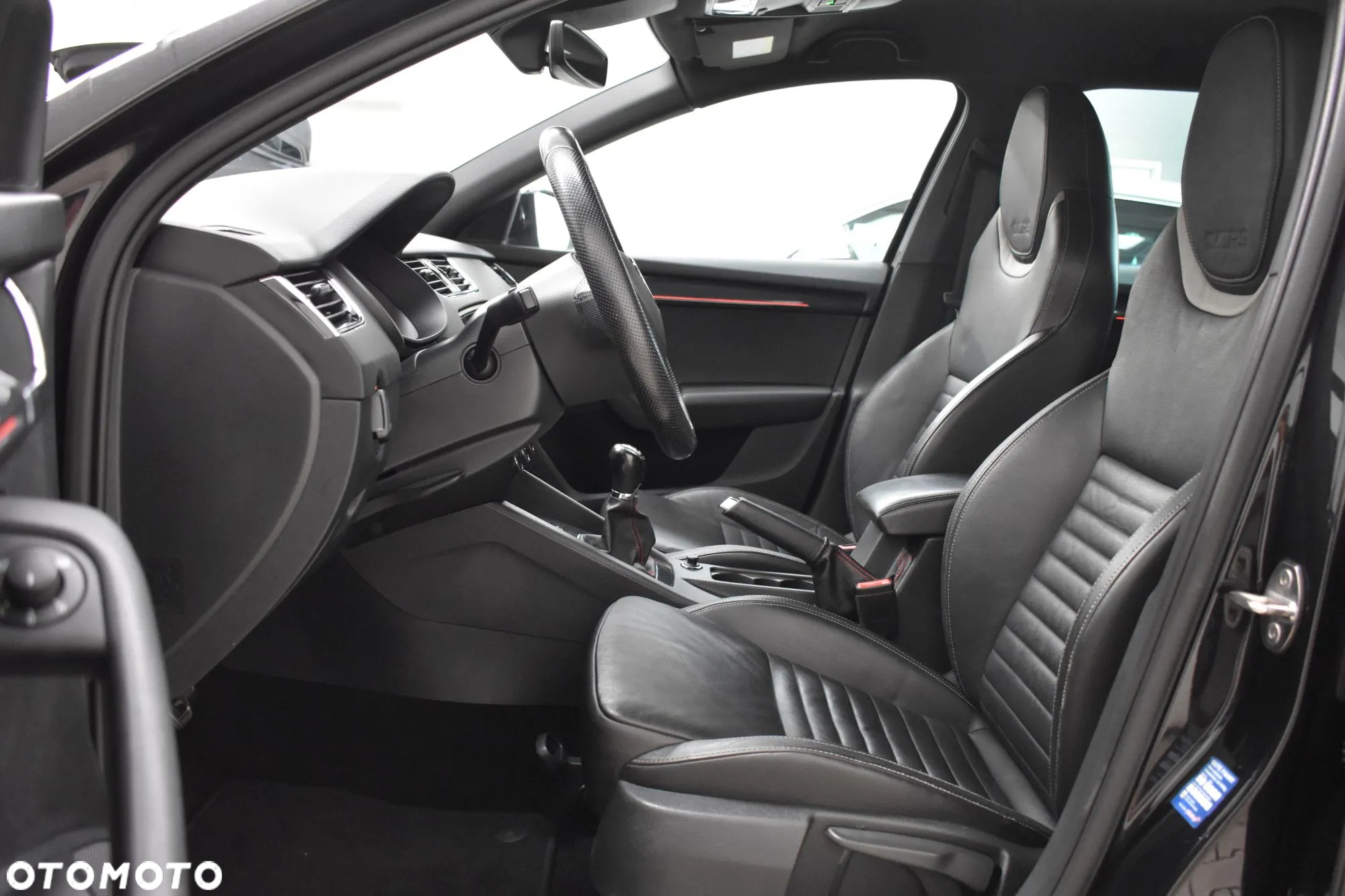 Skoda Octavia Combi 2.0 TSI RS - 22