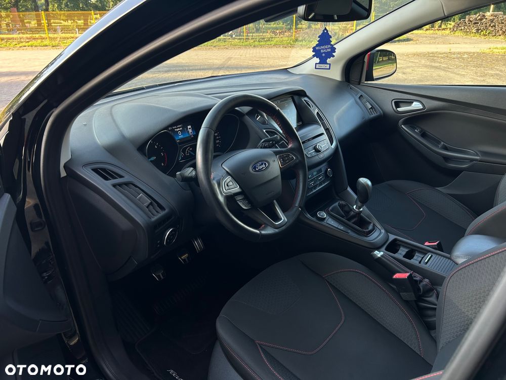 Ford Focus 2.0 TDCi ST-Line Black ASS - 13