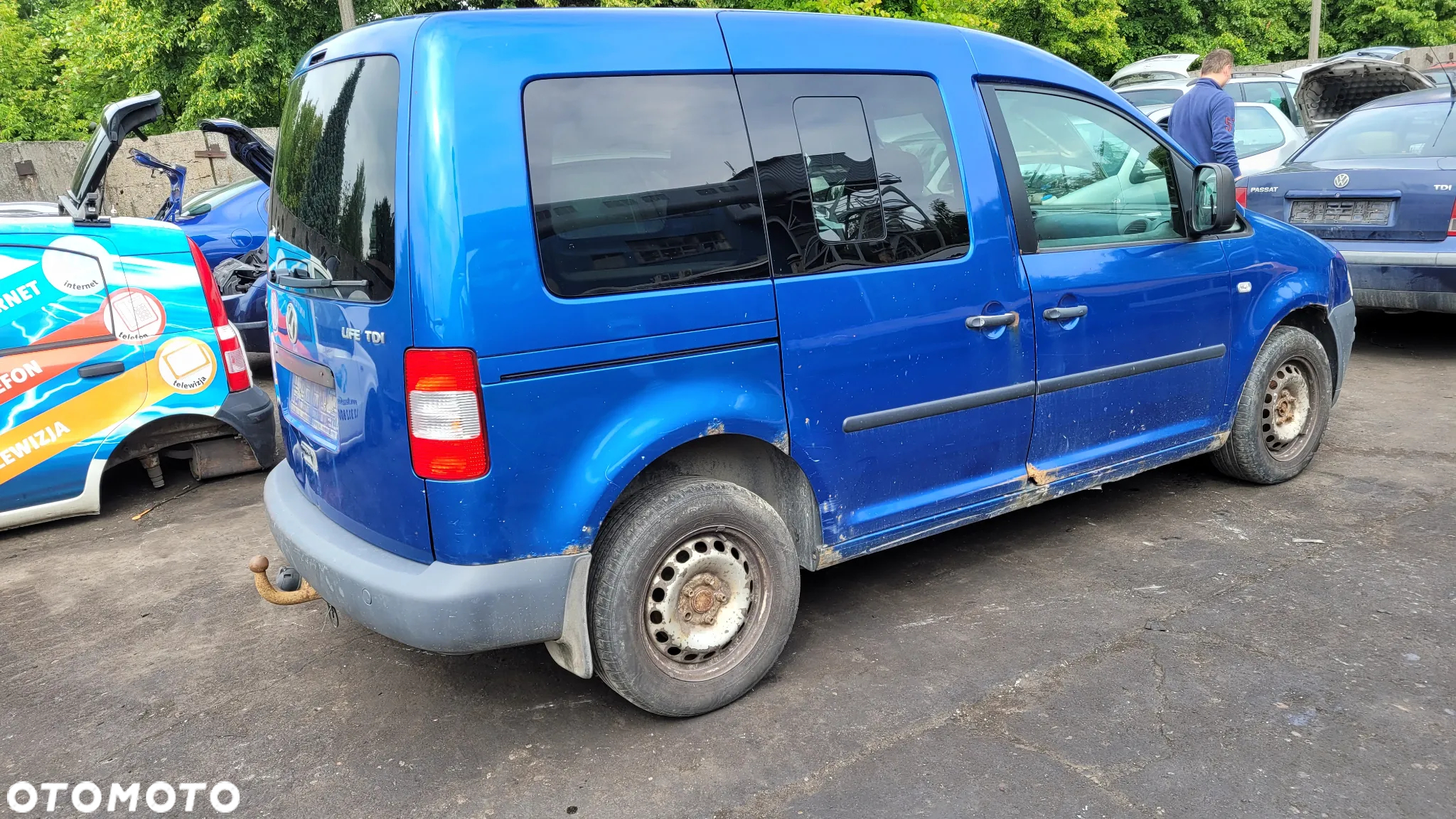 VW CADDY III LIFE NA ŚRUBKI - 2