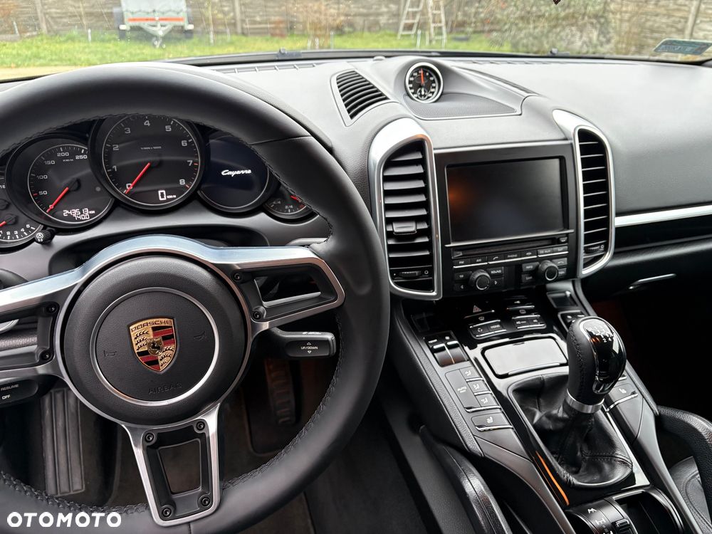 Porsche Cayenne Platinum Edition - 27