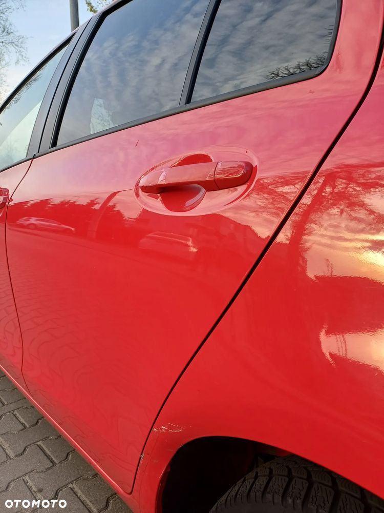 Daihatsu Charade - 6