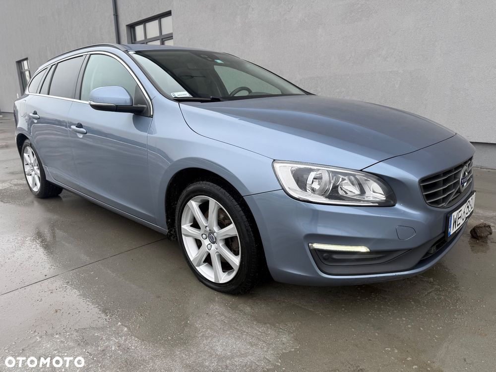 Volvo V60 D4 Drive-E Momentum - 10