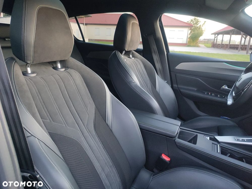 Peugeot 308 1.6 Hybrid PHEV GT EAT8 - 22