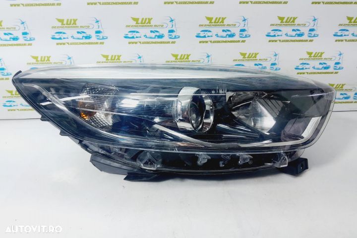 Far dreapta 260102734r Renault Captur 1  [din 2013 pana  2017] seria - 1